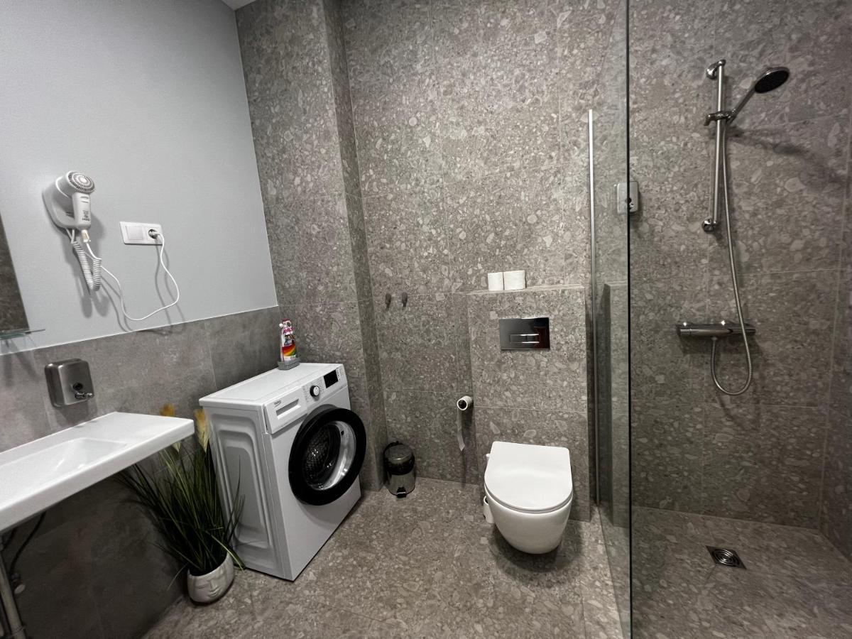 Tilzes Studio Apartaments, Self Check-In, Free Parking, Comfort Klaipėda Esterno foto